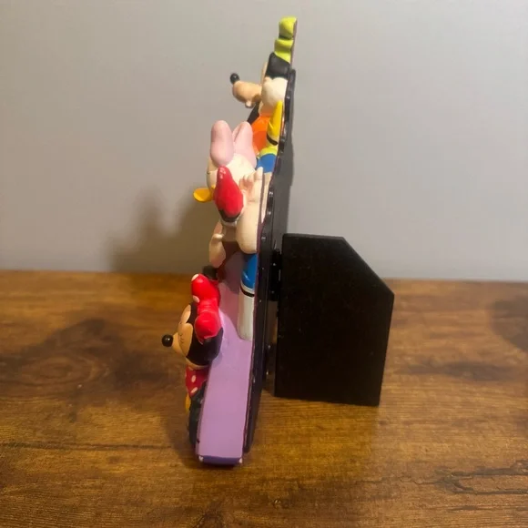 Walt Disney World Mickey Mouse Friends Art Theme 3D Picture Frame - Picture 6 of 13